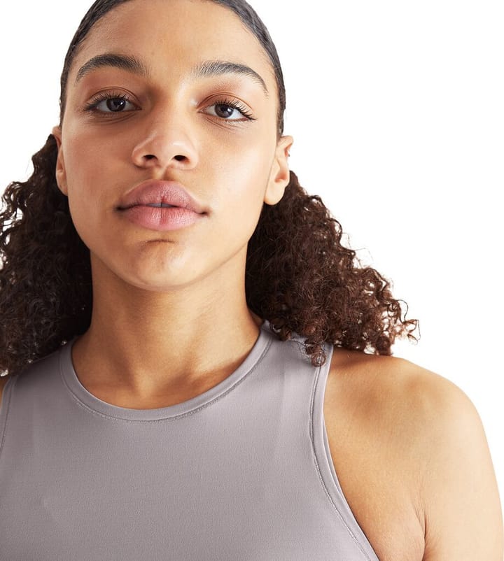 On Women's Movement Tank Zinc On On Women's Movement Tank Zinc On
