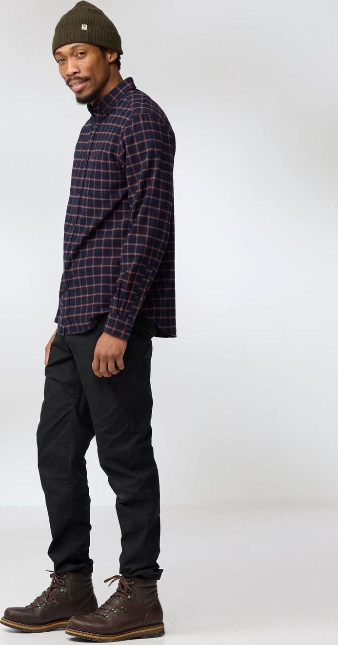 Fjällräven Men's Övik Flannel Shirt Dark Navy-Chalk White Fjällräven