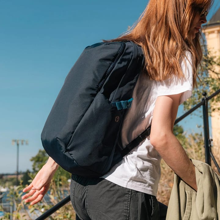 Pacsafe V 24L Anti-Theft Active Backpack Digital Gray Pacsafe