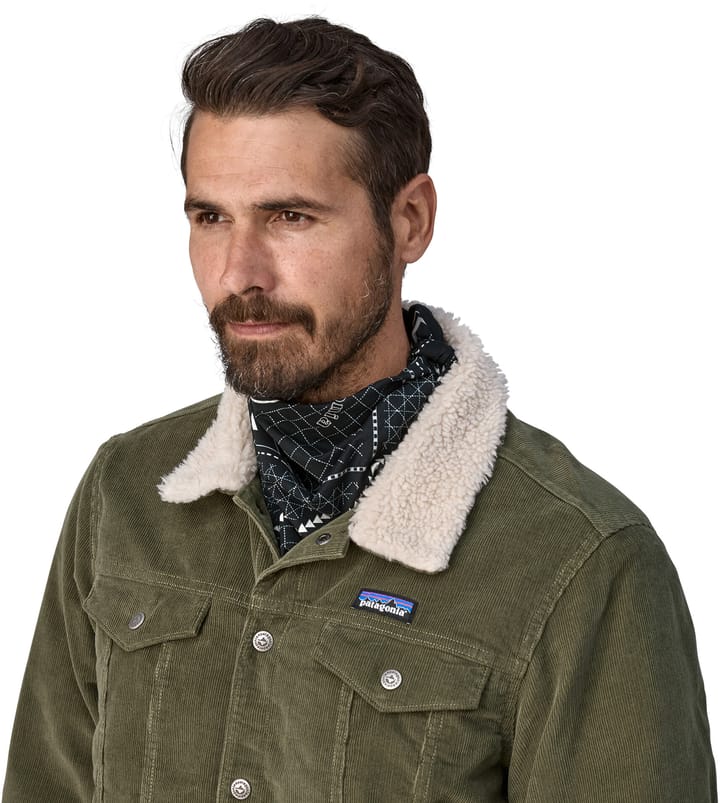 Patagonia Bandana Mountain Grid: Black Patagonia Patagonia Bandana Mountain Grid: Black Patagonia