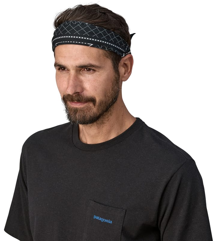 Patagonia Bandana Mountain Grid: Black Patagonia Patagonia Bandana Mountain Grid: Black Patagonia