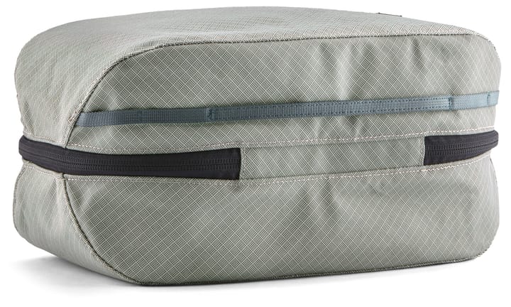 Patagonia Black Hole Cube 6l Wild Waterline: Sleet Green Patagonia Patagonia Black Hole Cube 6l Wild Waterline: Sleet Green Patagonia
