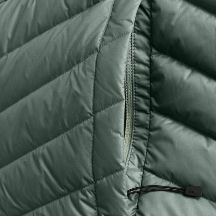 Peak Performance Women's Frost Down Hood Jacket Fells View Peak Performance Peak Performance Women's Frost Down Hood Jacket Fells View Peak Performance