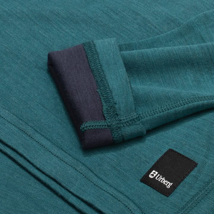 Urberg Merino-Bamboo Base Layer Set Jr Mediterranea/Blue Nights Urberg Urberg Merino-Bamboo Base Layer Set Jr Mediterranea/Blue Nights Urberg