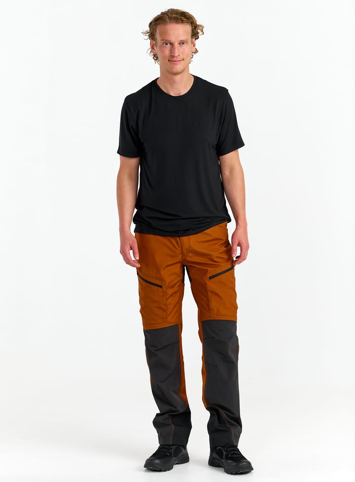 Urberg Men's Tree Tee Silver Pine Urberg Urberg Men's Tree Tee Silver Pine Urberg