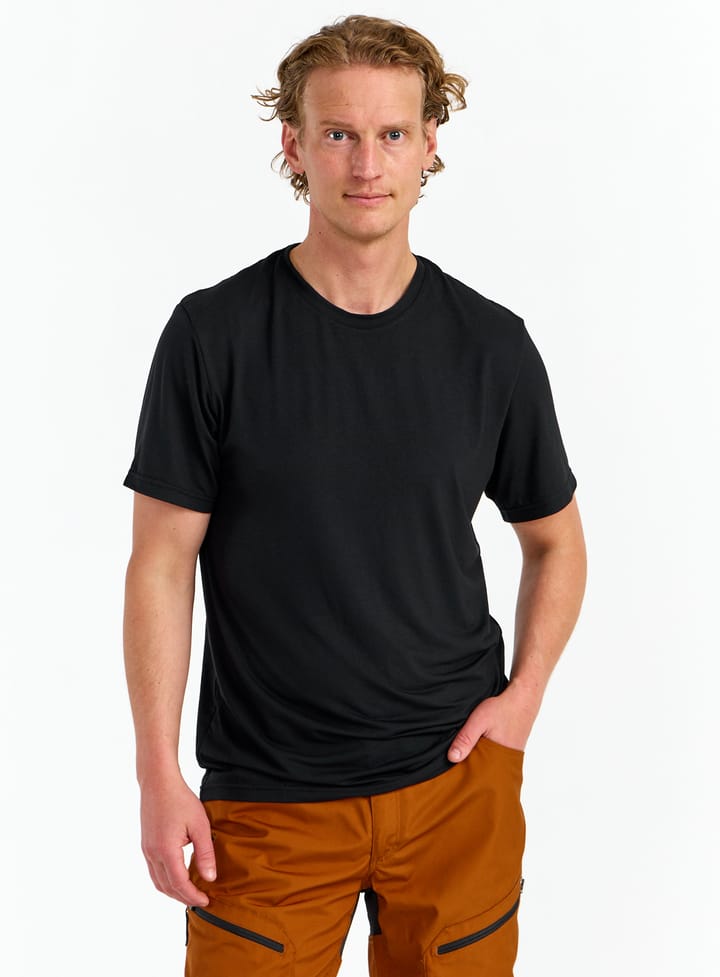 Urberg Men's Tree Tee Silver Pine Urberg Urberg Men's Tree Tee Silver Pine Urberg