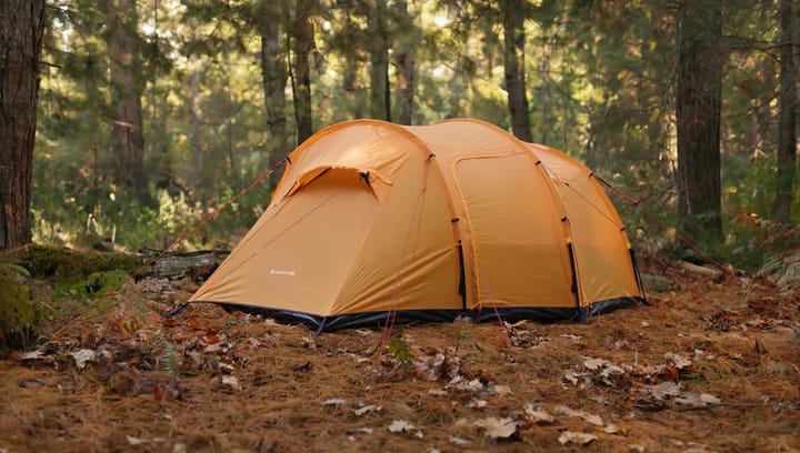 Urberg 3-Person Trekking Tunnel Tent 2,0 Sunflower Urberg Urberg 3-Person Trekking Tunnel Tent 2,0 Sunflower Urberg