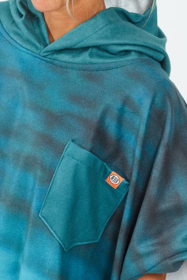 After Essentials Poncho Artist Series Arto Saari Longboard After Essentials