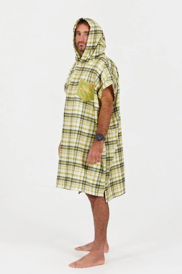 After Essentials Poncho American Fishing Pikes After Essentials