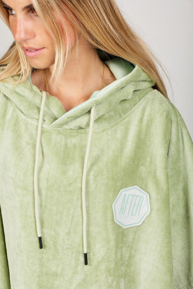 After Essentials Poncho High-End Tender Green After Essentials