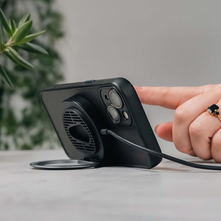 Aqiila Qi2 Wireless Charger With Carmount Black Aqiila