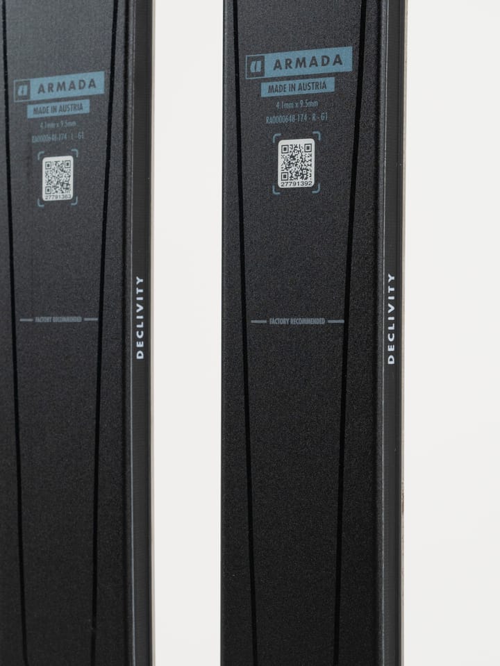 ARMADA Declivity 82 Ti Black/Blue ARMADA