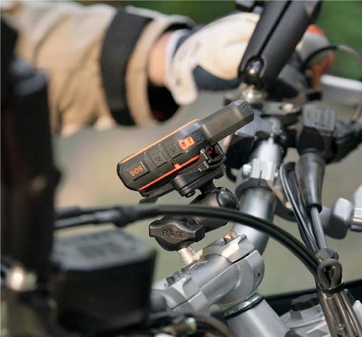 RAM Mounts Ram Spine Clip Holder For Garmin Devices Integrert Spine Clip Holder RAM Mounts RAM Mounts Ram Spine Clip Holder For Garmin Devices Integrert Spine Clip Holder RAM Mounts
