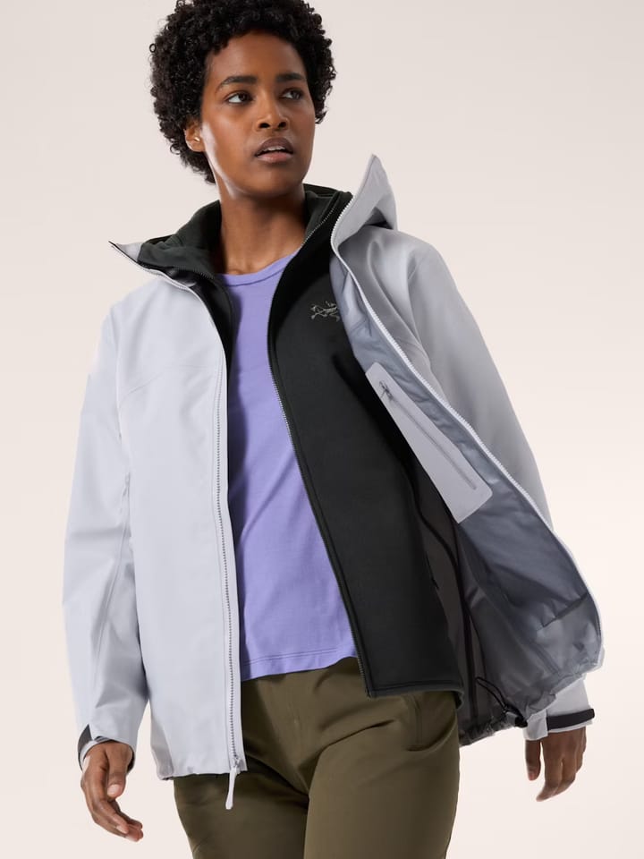 Arc'teryx Women's Beta Jacket Solitude Arc'teryx Arc'teryx Women's Beta Jacket Solitude Arc'teryx