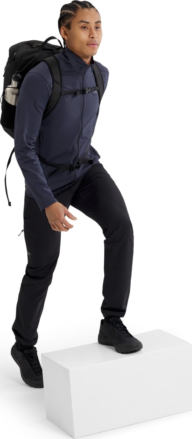 Arc'teryx Men's Kyanite Lightweight Jacket Black Sapphire Arc'teryx