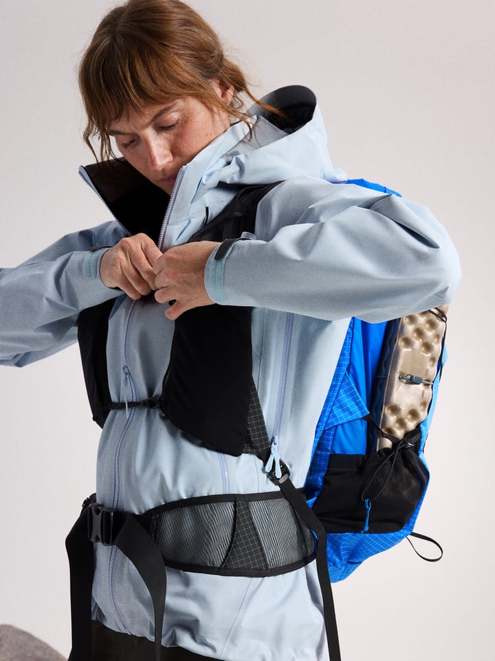 Arc'teryx Women's Beta Ar Jacket Alpine Blue Arc'teryx