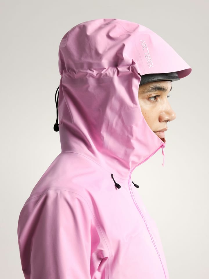 Arc'teryx Women's Beta SL Jacket  Pineberry Arc'teryx