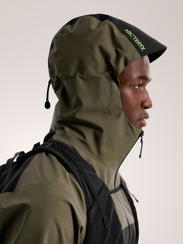 Arc'teryx Men's Beta Jacket Spotlight Arc'teryx