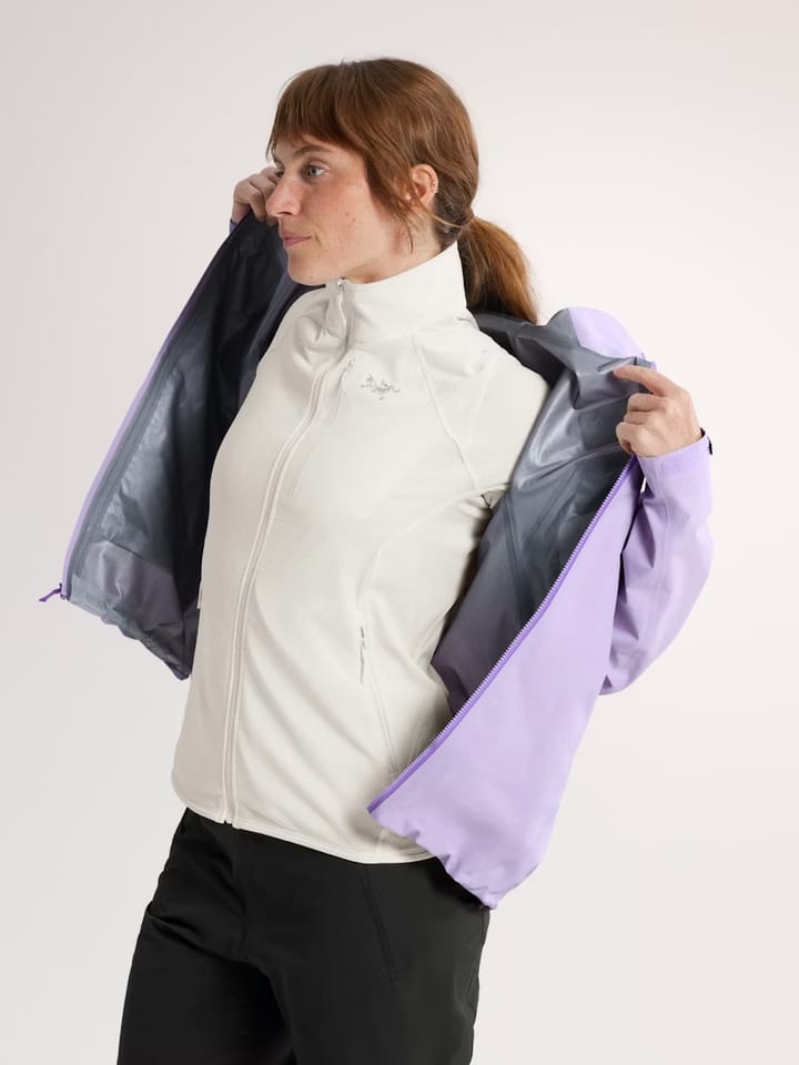 Arc'teryx Women's Beta Jacket Mallow Arc'teryx