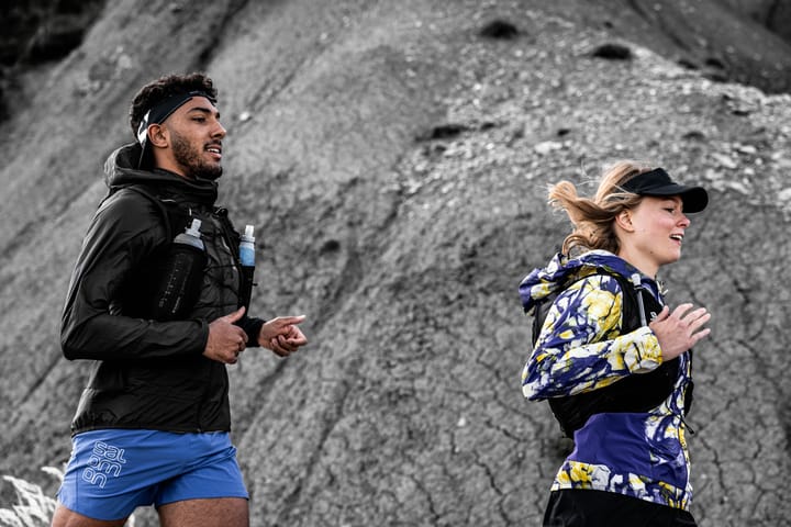 Salomon Active Skin 8 With Flasks Black/Black Salomon