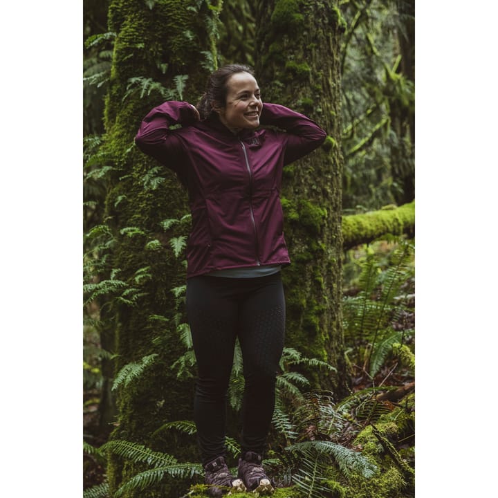 Salomon Women's Lightning Waterproof Jacket Winetasting Salomon Salomon Women's Lightning Waterproof Jacket Winetasting Salomon