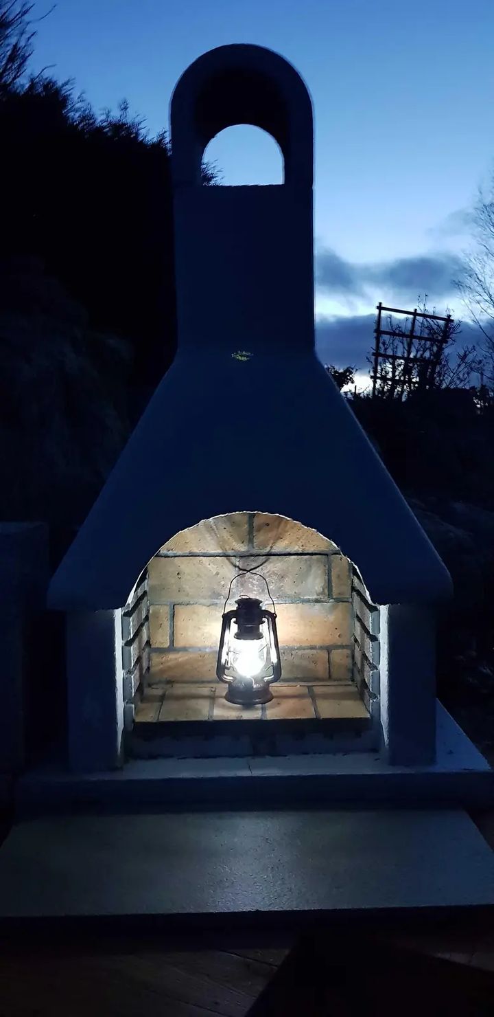 Osean Fjøslykt LED 30cm 2xD batterier Osean