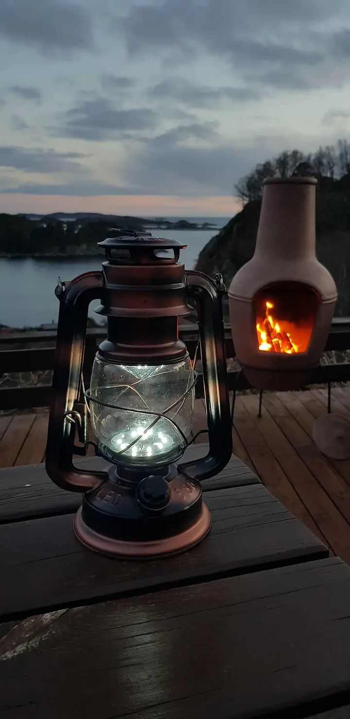 Osean Fjøslykt LED 30cm 2xD batterier Osean