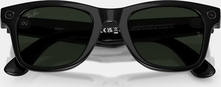Ray-Ban Wayfarer Shiny Black / Transitions Graph. Green Ray-Ban