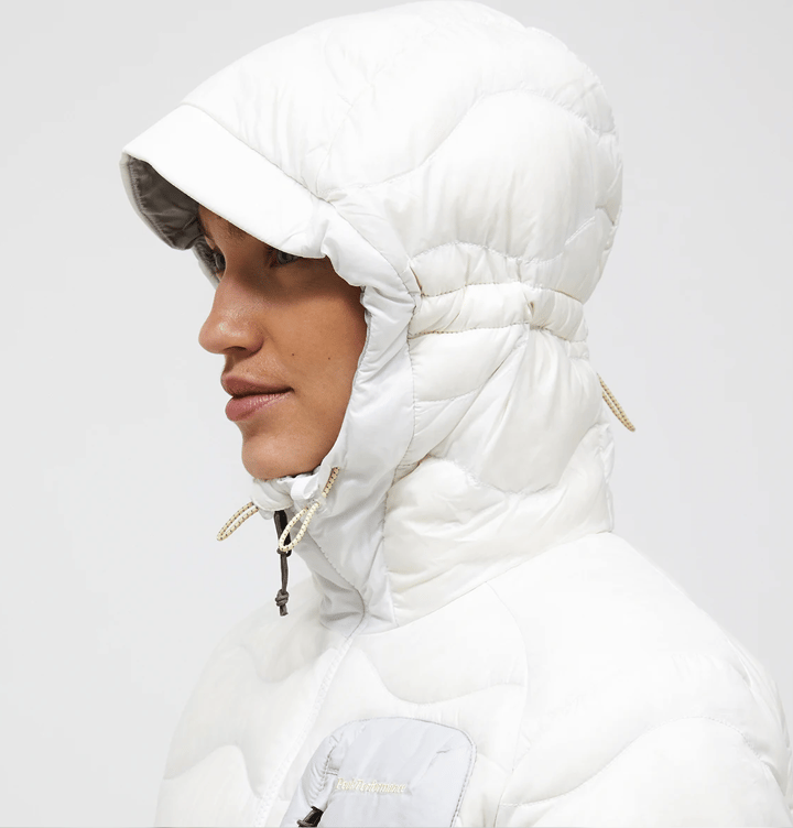 Peak Performance W Helium Utility Down Hood Offwhite/antarctica/ Peak Performance