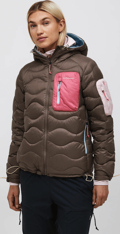 Peak Performance W Helium Utility Down Hood Terrain Tan/mountain Blush/ Peak Performance