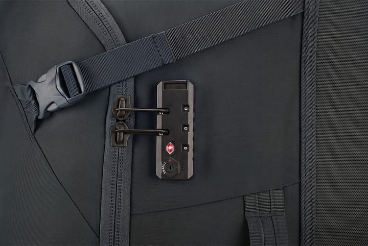 Thule Enroute Widebody Carry On Darkest Blue Thule