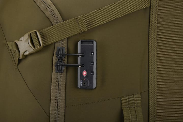 Thule Enroute Widebody Carry On Natural Green Thule