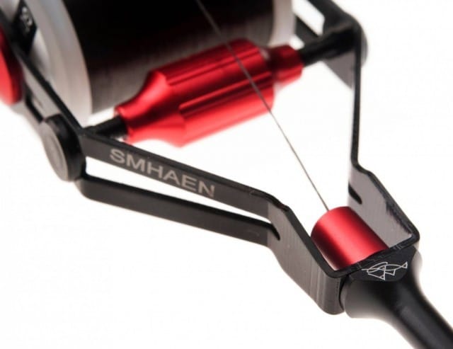 Smhaen Bobbin Holder Standard (Red) Markedets Råeste Trådholder? Smhaen