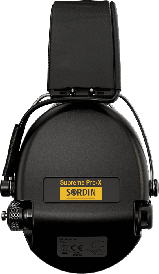 Supreme Pro-X LED Black | Buy Supreme Pro-X LED Black here | Outnorth
