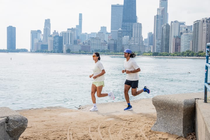 Salomon Women's Aero Glide 4 White/White/Black Salomon