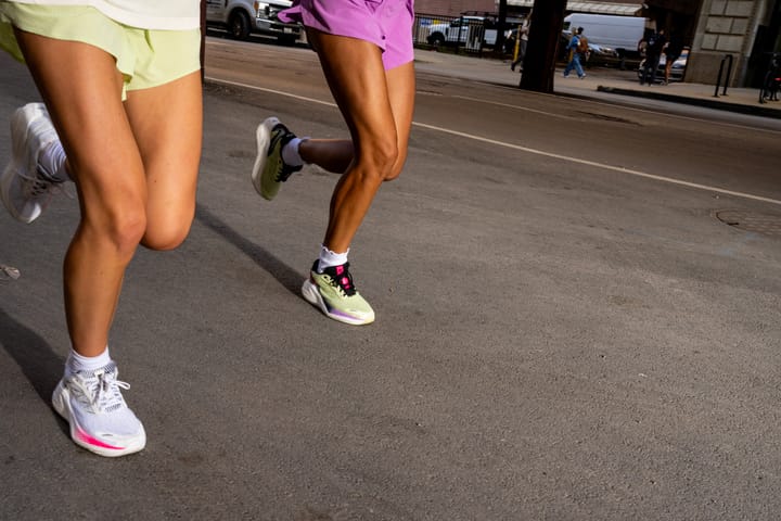 Salomon Women's Aero Glide 4 White/White/Black Salomon