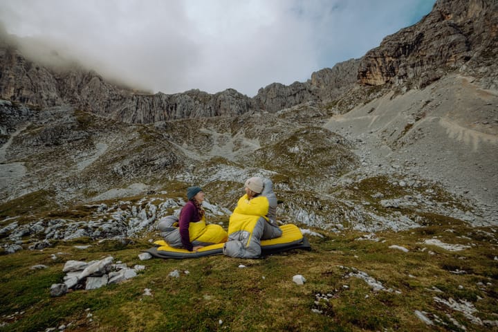Rab Women's Neutrino Down Sleeping Bag -6°C Zinc/Dark Pollen Rab