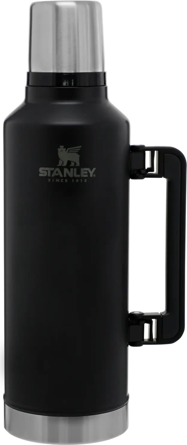 The Classic Legendary Bottle 2.3 L Matte Black Pebble Stanley