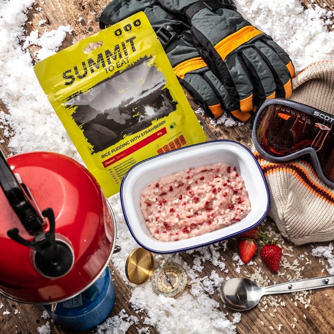 Summit to Eat Rice Pudding With Strawberry Nocolor Summit to Eat