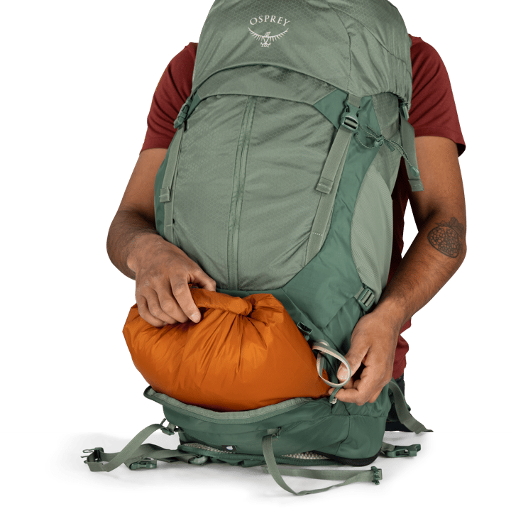 Osprey Men's Stratos 44 Pine Leaf Green Osprey