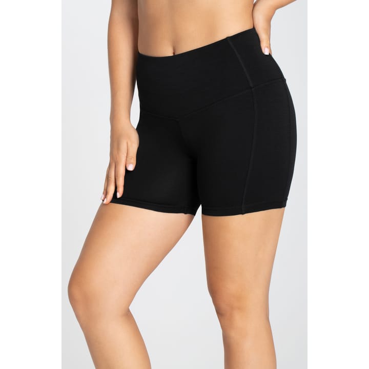 super.natural Women's Liquid Flow Shorts Jet Black super.natural