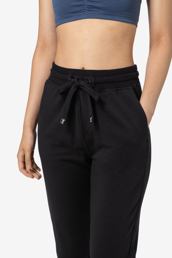 super.natural Women's Solution Sweatpant Jet Black super.natural
