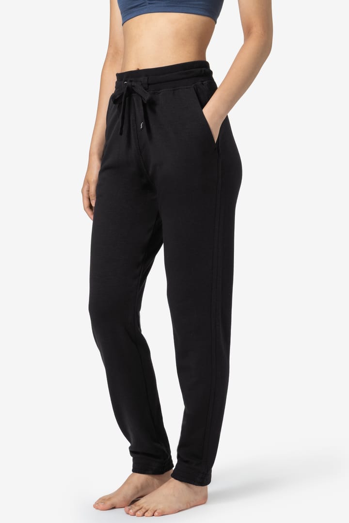 super.natural Women's Solution Sweatpant Jet Black super.natural