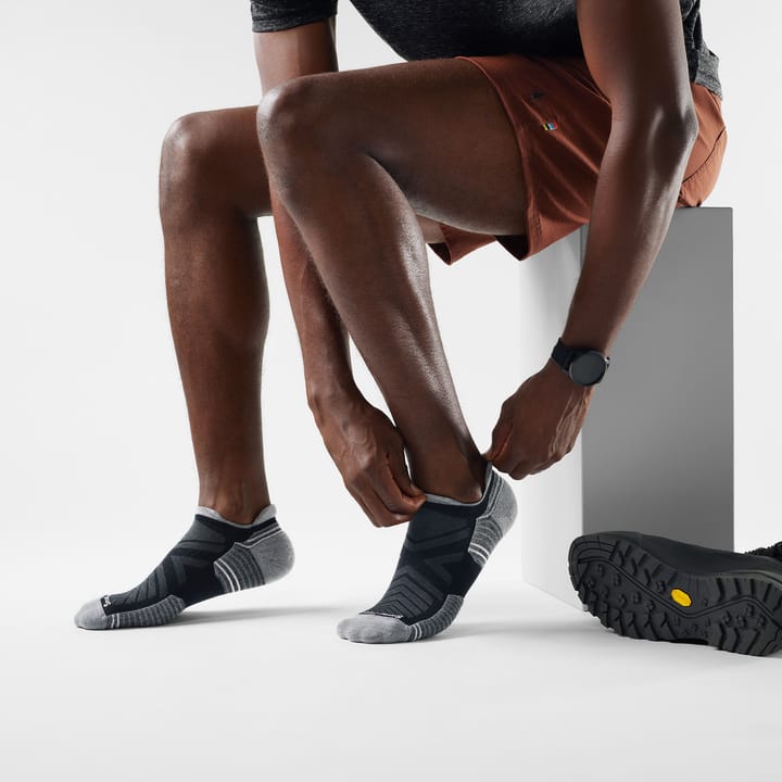 Smartwool Hike Low Ankle Socks Targeted Cushion Black Smartwool