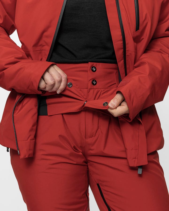 Women's Crusader Gore-Tex Infinium Jacket Lava Red Sweet Protection