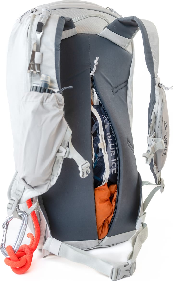 Blue Ice Taka 22L Glacier Grey Blue Ice Blue Ice Taka 22L Glacier Grey Blue Ice