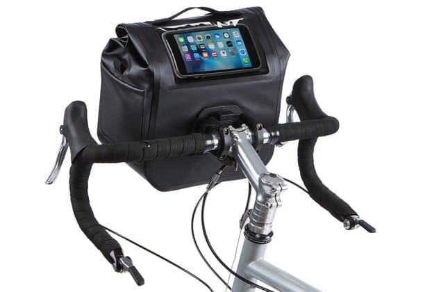 Thule Thule Shield Handlebar Bag with Mount Black Thule Thule Thule Shield Handlebar Bag with Mount Black Thule