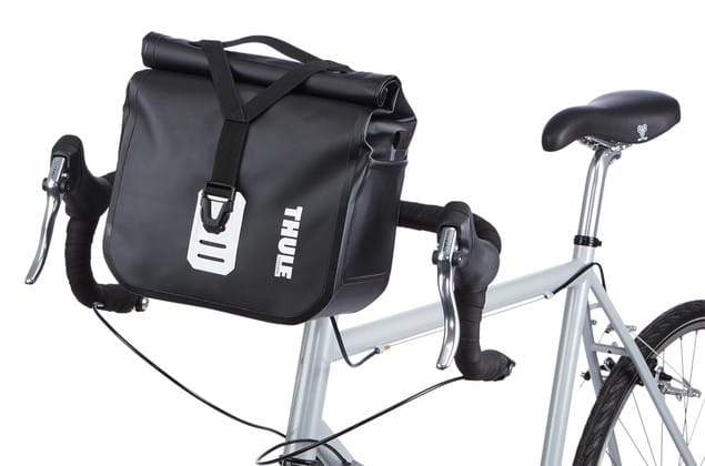 Thule Thule Shield Handlebar Bag with Mount Black Thule Thule Thule Shield Handlebar Bag with Mount Black Thule