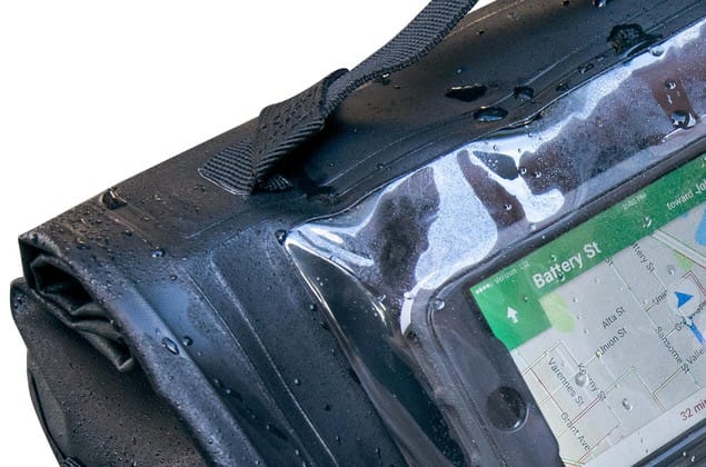 Thule Thule Shield Handlebar Bag with Mount Black Thule Thule Thule Shield Handlebar Bag with Mount Black Thule