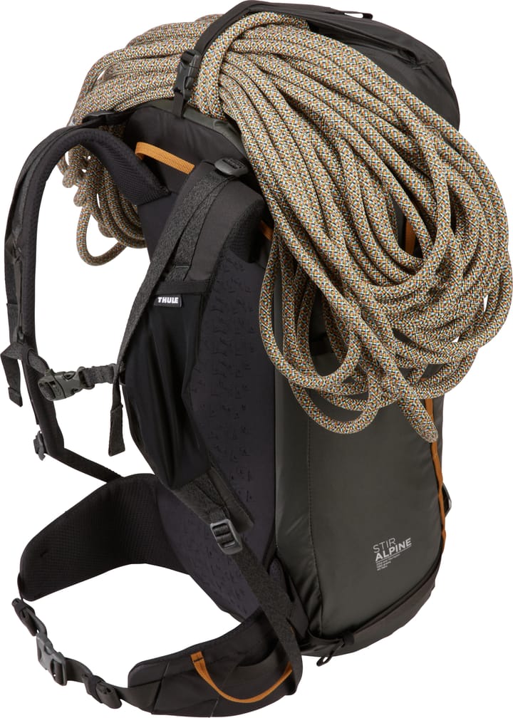 Thule Stir Alpine 40L Obsidian Thule